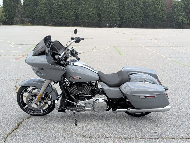 Harley-Davidson® Road Glide™ 2026