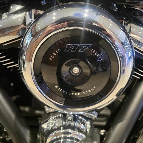 Harley-Davidson MY25 Harley-Davidson Softail Heritage Classic 117 w/ABS Cruise (FLHC) 2025  thumb 0