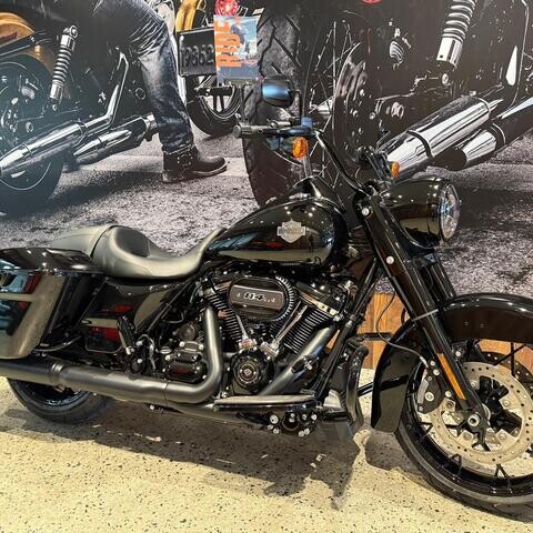 2025 Harley-Davidson® Road King™ Special thumb 3