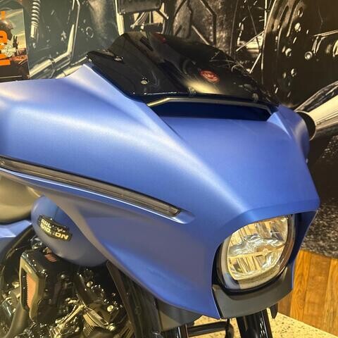 2026 Harley-Davidson® Street Glide® FLHX thumb 3