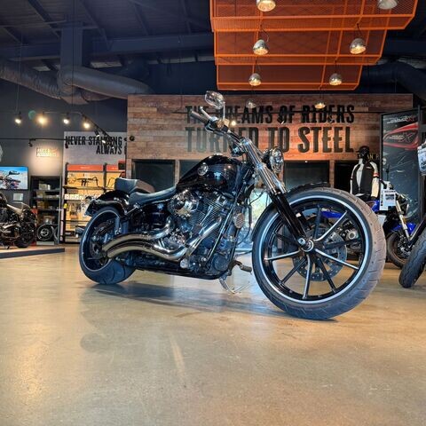 2014 Harley-Davidson® Breakout® thumb 0