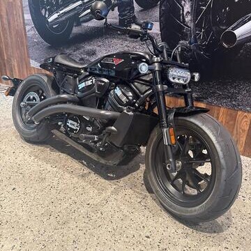 2025 Harley-Davidson® Sportster™ S thumb 2