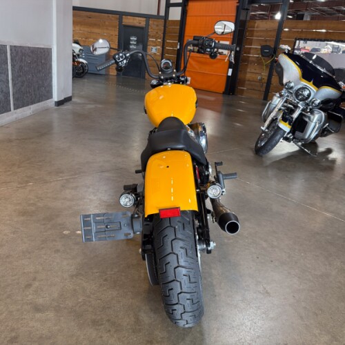 Harley-Davidson® Street Bob™ 2025 thumb 1