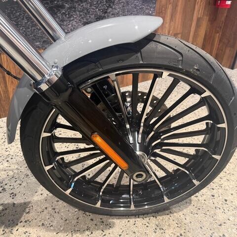 Harley-Davidson MY26 Harley-Davidson Softail Breakout 117 w/ABS (FXBR) 2026 thumb 1