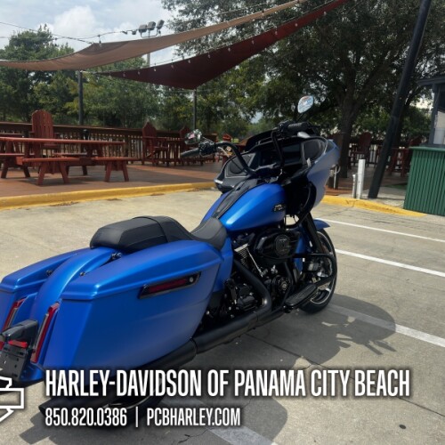 2026 Harley-Davidson® Road Glide® thumb 3