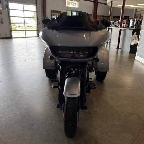 Harley-Davidson® Road Glide® 3 2024 thumb 3