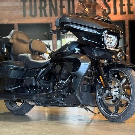 MY25 Harley-Davidson Touring Street Glide Ultra 117 w/ABS Cruise (FLHXU) thumb 3