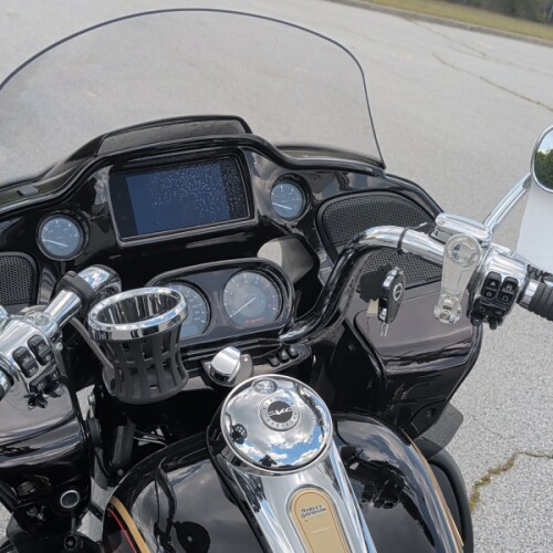 Harley-Davidson® CVO™ Road Glide® LTD Anniversary 2023 thumb 0