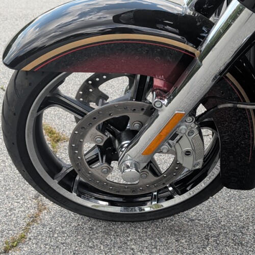 Harley-Davidson® CVO™ Road Glide® LTD Anniversary 2023 thumb 2