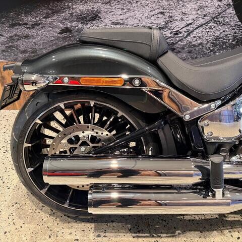 MY26 Harley-Davidson Softail Breakout 117 w/ABS (FXBR) Iron Horse Metallic thumb 0