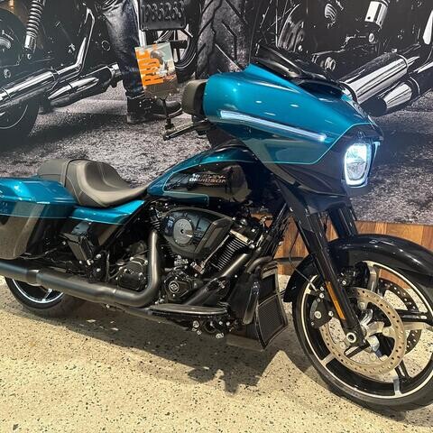 Harley-Davidson® Street Glide® 2025 FLHX thumb 2
