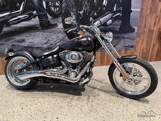 2010 Harley-Davidson® Softail® Rocker™ C