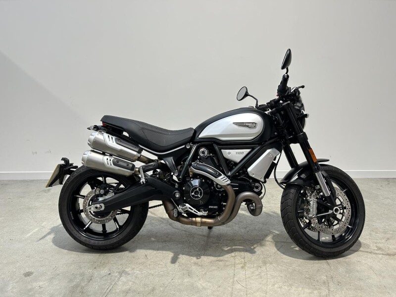 2021 Ducati Scrambler 1100 in Dark Stealth Black