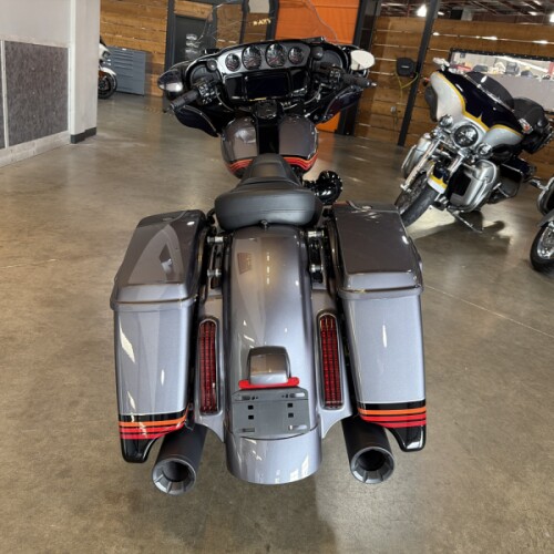 Harley-Davidson® CVO™ Street Glide® 2020 thumb 1