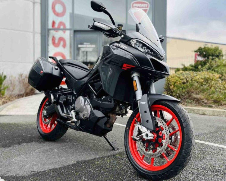 DUCATI MULTISTRADA V2 S €199 per month