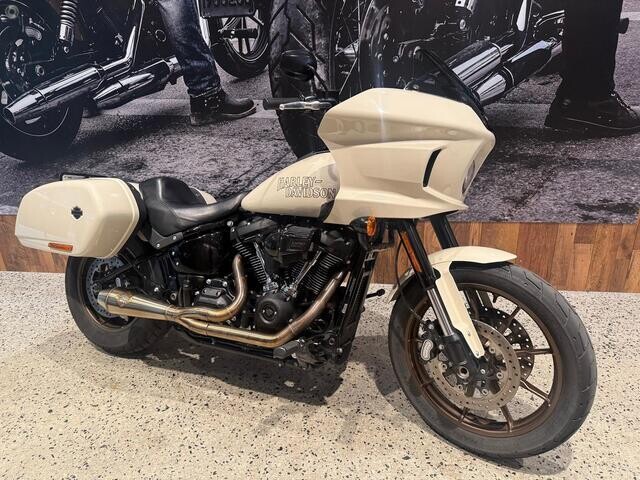 MY23 Harley-Davidson® Low Rider® ST White Sand Pearl