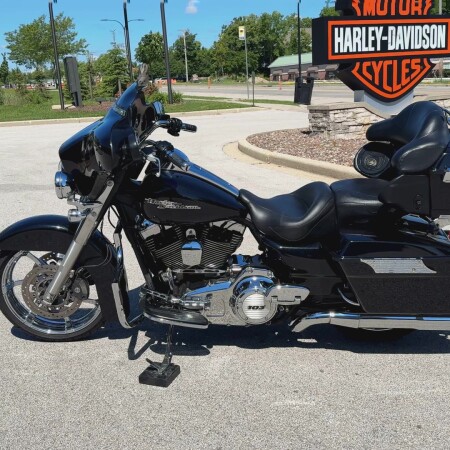 2013 Harley-Davidson® Street Glide® Midnight Pearl thumb 0