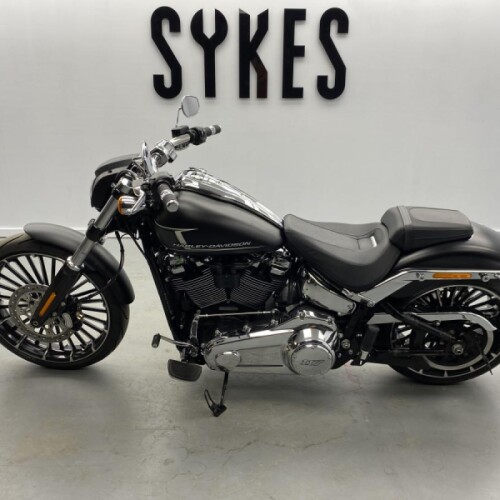 2023 Harley-Davidson FXBR Softail Breakout 117 in Black Denim thumb 1