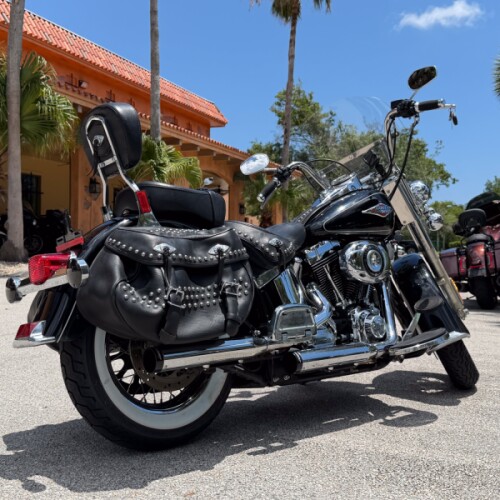 Harley-Davidson® Heritage Softail® Classic 2015 thumb 2