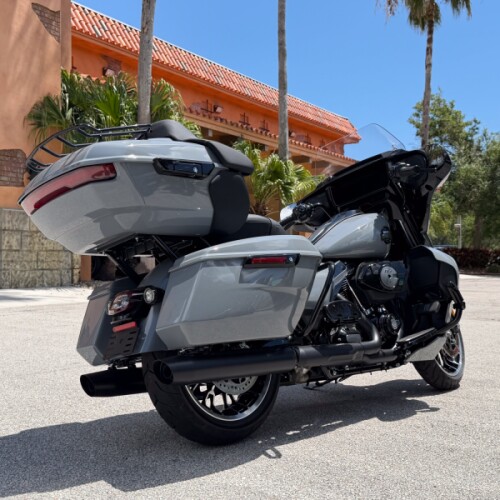 Harley-Davidson® Street Glide Limited 2026 thumb 2