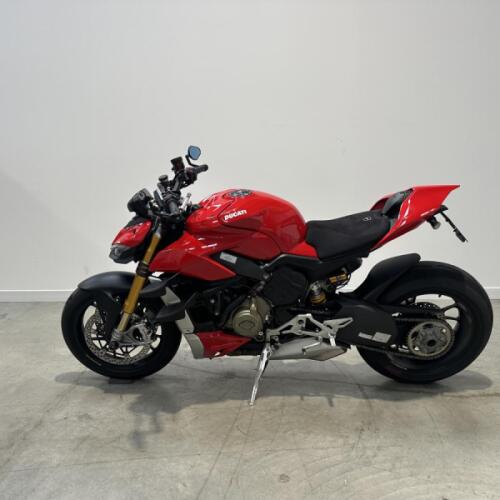 2020 Ducati Streetfighter V4S, Ducati Red Livery, 1 previous owner, 8000 miles thumb 1