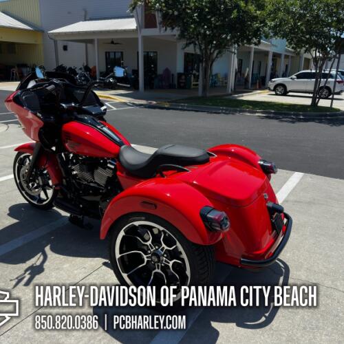 2026 Harley-Davidson® Road Glide 3 thumb 0