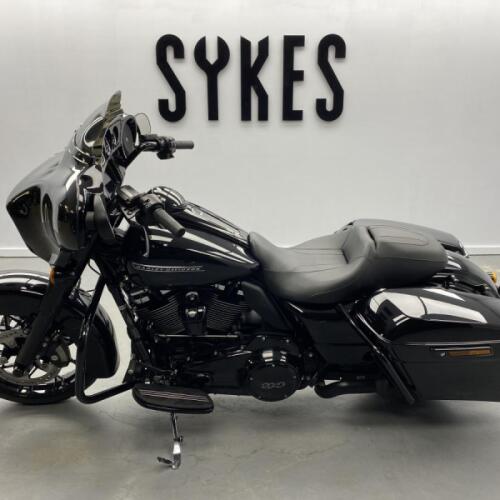 2020 Harley-Davidson FLHXS Touring Street Glide Special in Vivid Black thumb 0