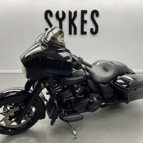 2020 Harley-Davidson FLHXS Touring Street Glide Special in Vivid Black thumb 1