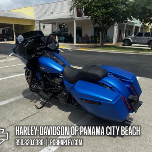 2026 Harley-Davidson® Road Glide® thumb 0