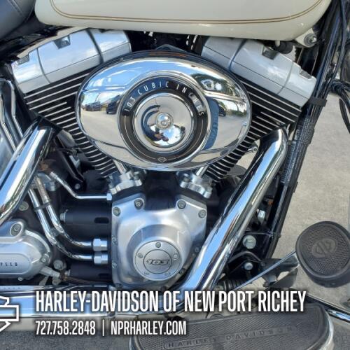 FLSTC 2014 Heritage Softail® Classic thumb 1