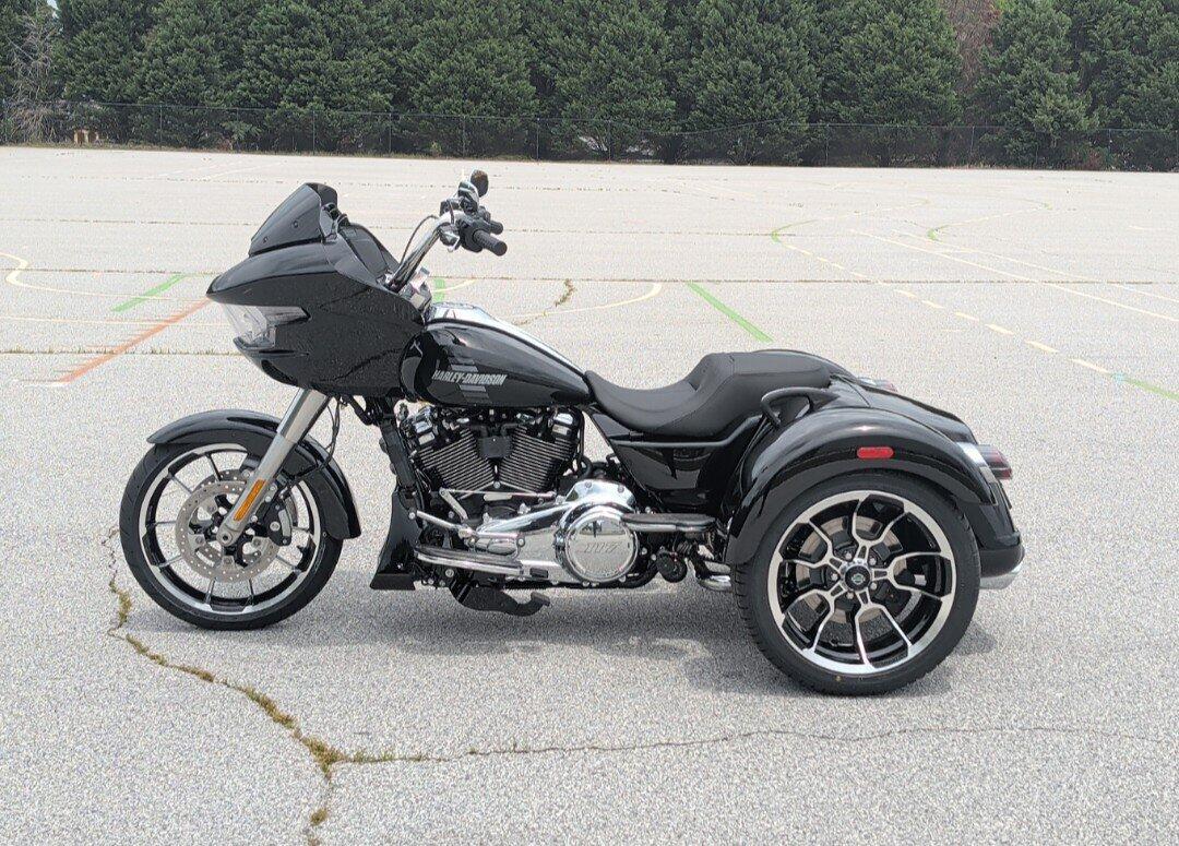 Harley-Davidson® Road Glide 3 2026