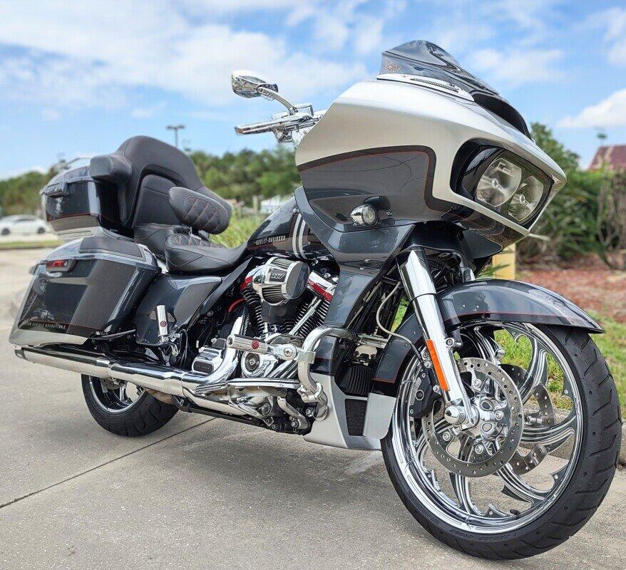 Harley-Davidson® CVO™ Road Glide® 2019