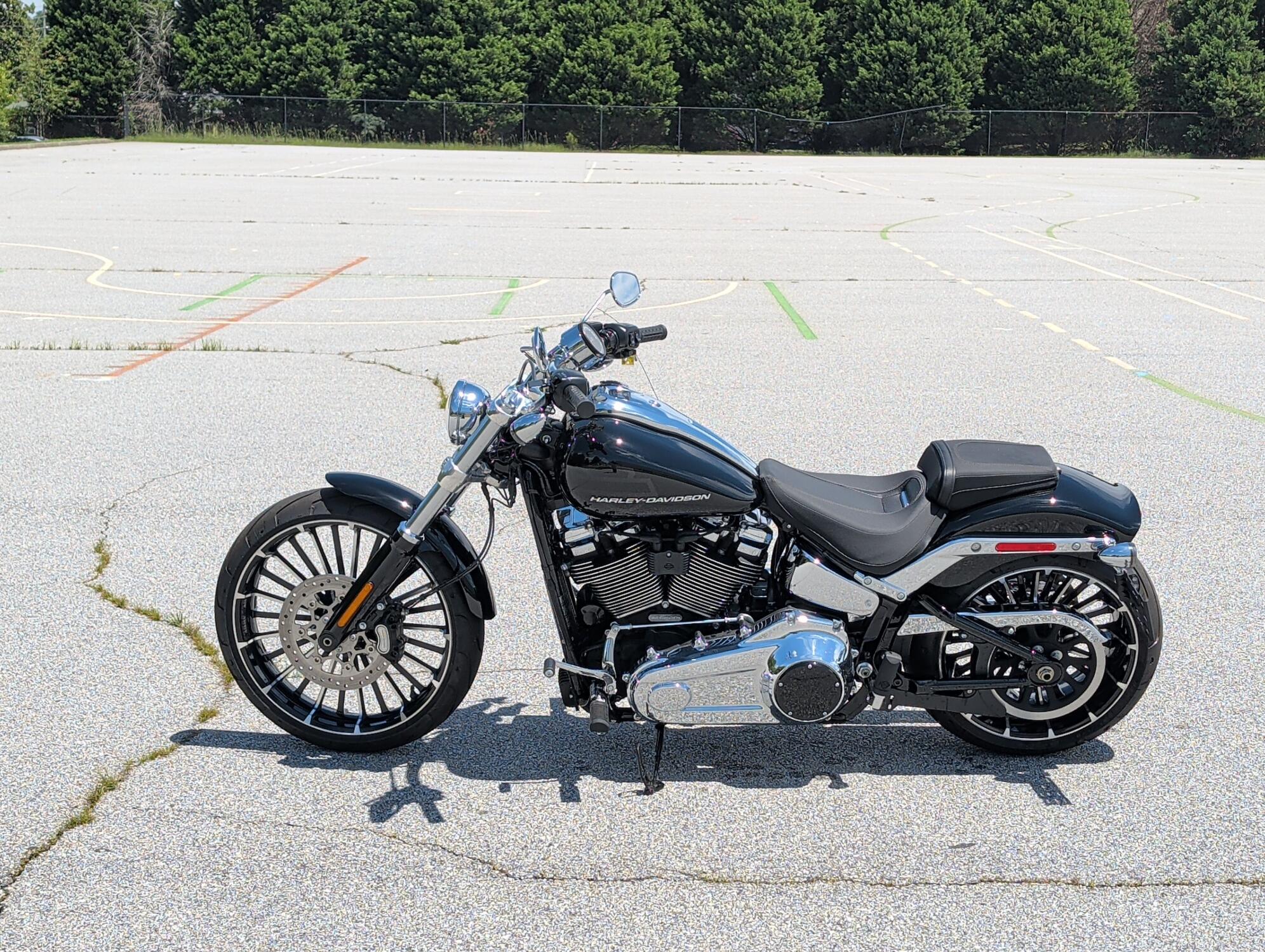 Harley-Davidson® Breakout™ 2025