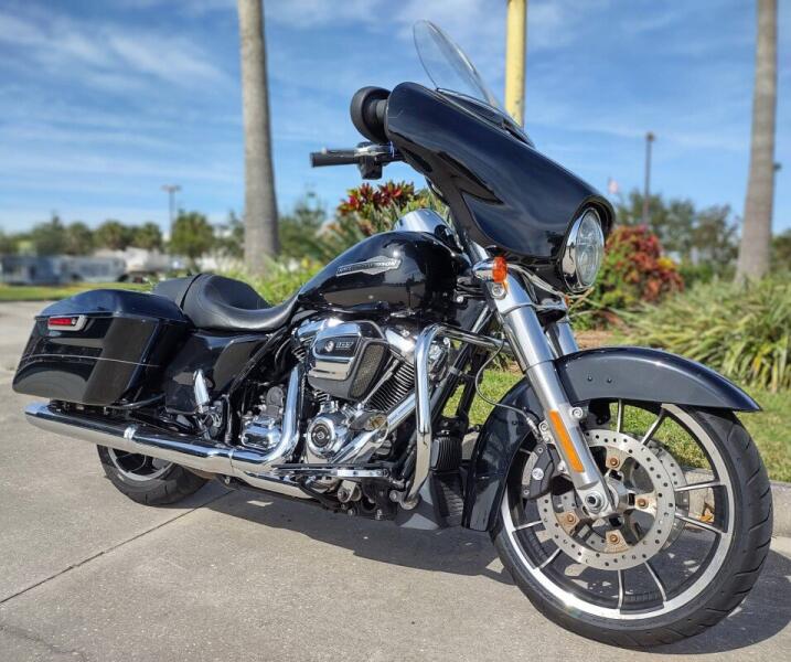 Harley-Davidson® Street Glide® 2021