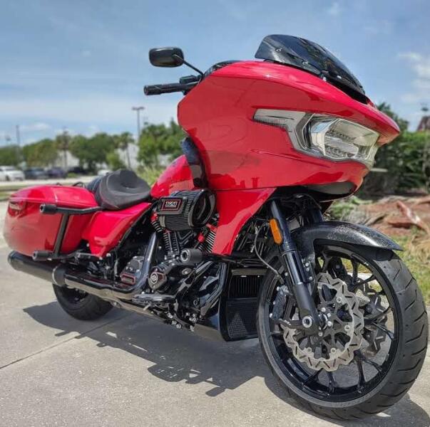 Harley-Davidson® CVO™ Road Glide™ ST 2025