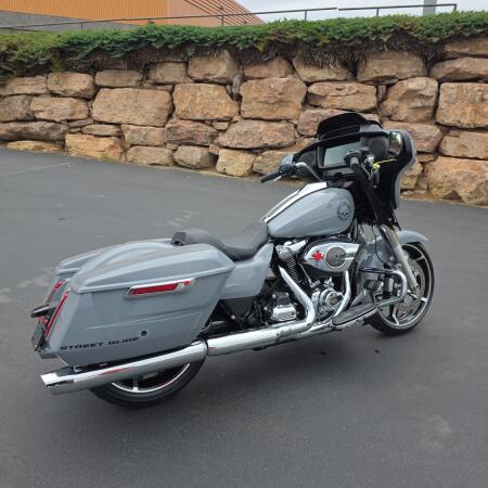 Harley-Davidson® Street Glide® 2026 thumb 2