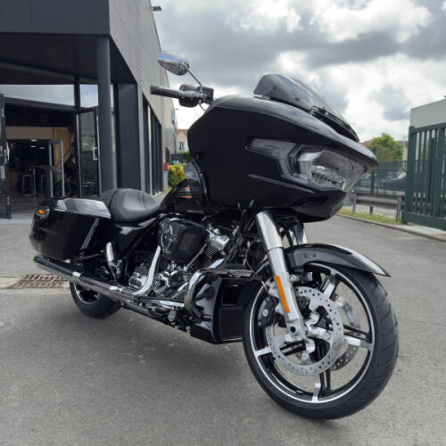 FLTRX 2025 Road Glide™ thumb 3