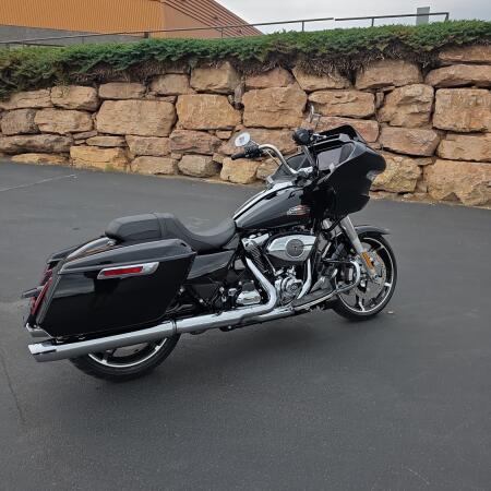 Harley-Davidson® Road Glide® 2026 thumb 2