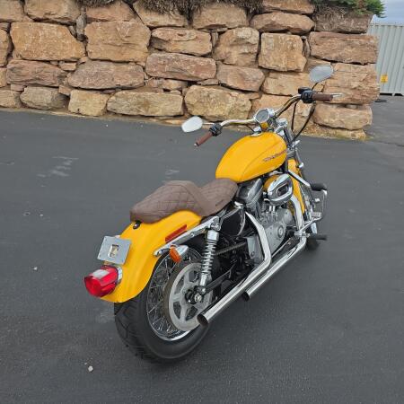 Harley-Davidson® Sportster® 883 Custom 2005 thumb 1