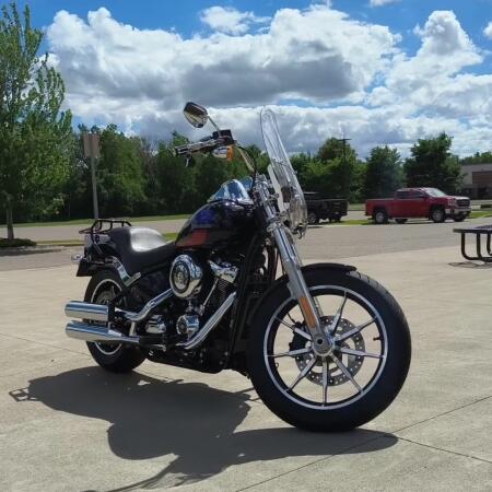 2020 Harley-Davidson® Low Rider® Vivid Black thumb 3