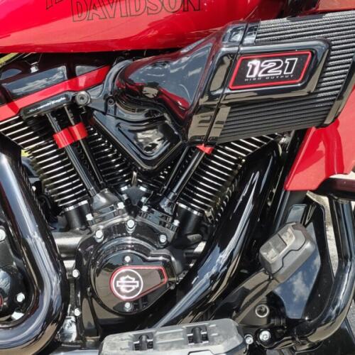 Harley-Davidson® CVO™ Road Glide™ ST 2025 thumb 2