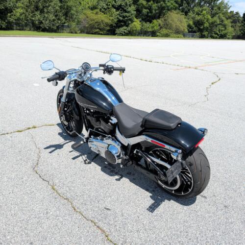 Harley-Davidson® Breakout™ 2025 thumb 0