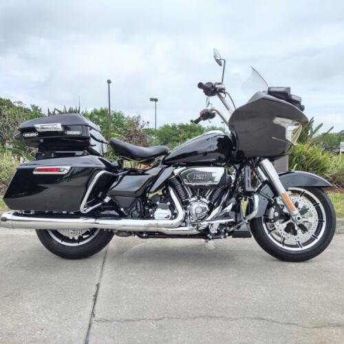 Harley-Davidson® Police Road Glide 2026 thumb 3