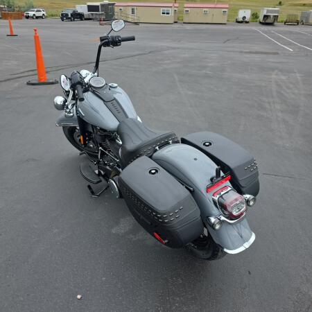Harley-Davidson® Heritage Classic 2026 thumb 0