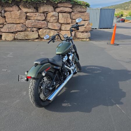 Harley-Davidson® Street Bob® 2026 thumb 1