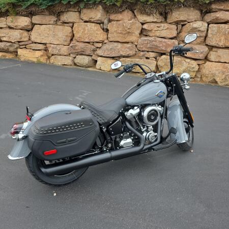 Harley-Davidson® Heritage Classic 2026 thumb 3