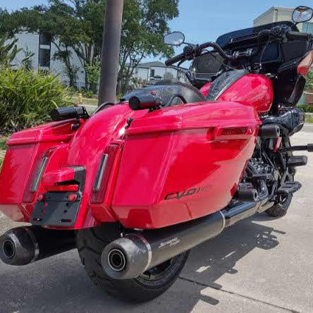 Harley-Davidson® CVO™ Road Glide™ ST 2025 thumb 1