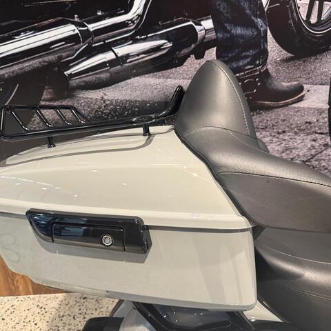 Harley-Davidson MY25 Harley-Davidson Street Glide Ultra 117 w/ABS Cr 2025  thumb 0