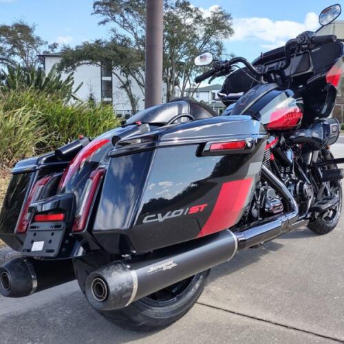 Harley-Davidson® CVO™ Road Glide™ ST 2025 thumb 1