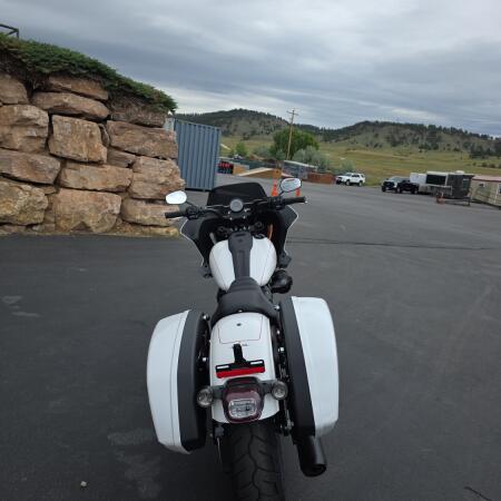 Harley-Davidson® Low Rider™ ST 2026 thumb 0